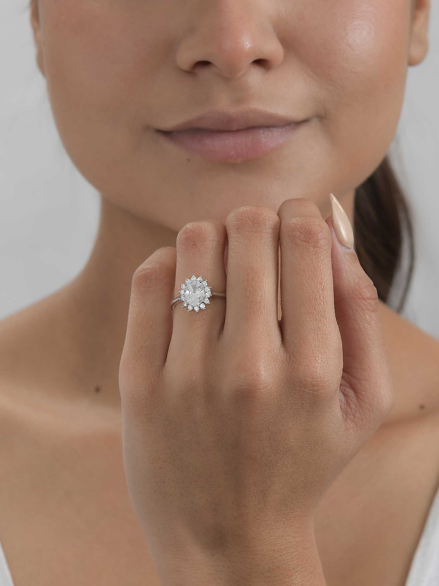 Oval 1.5 Carat Diamond Look Cubic Zirconia Silver Ring-1