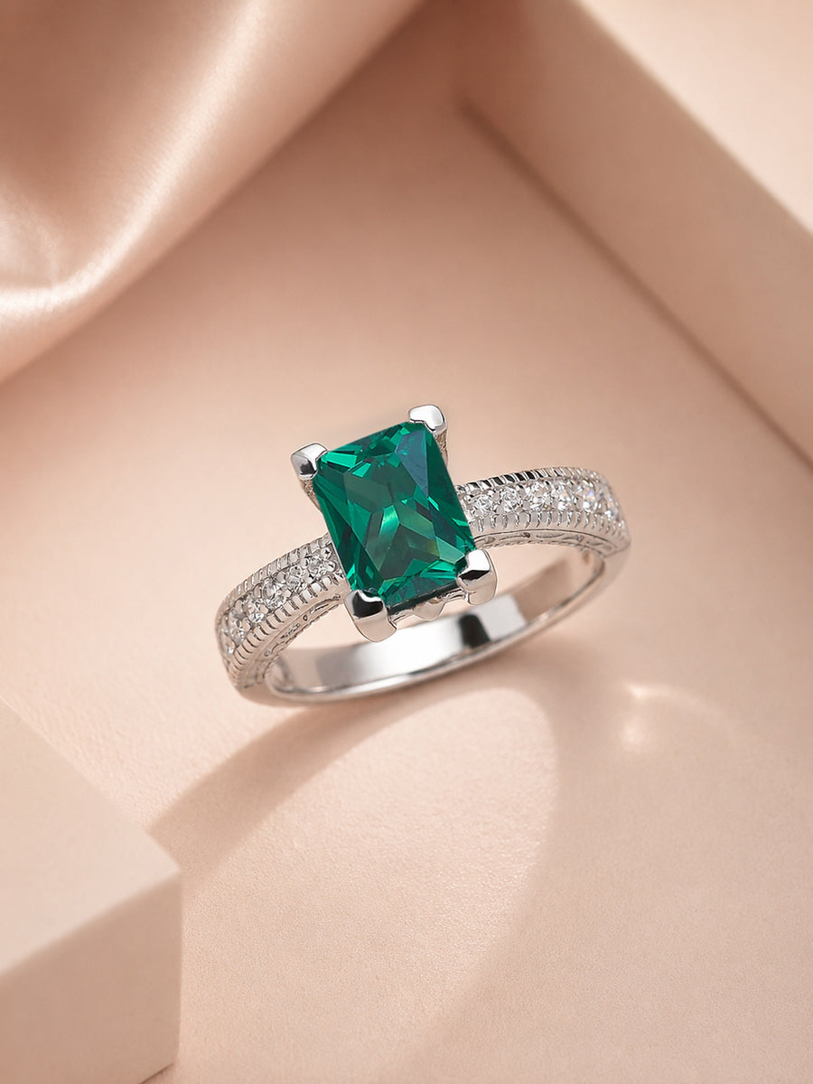 1.5 Carat Green Emerald CZ Solitaire Ring in 925 Silver