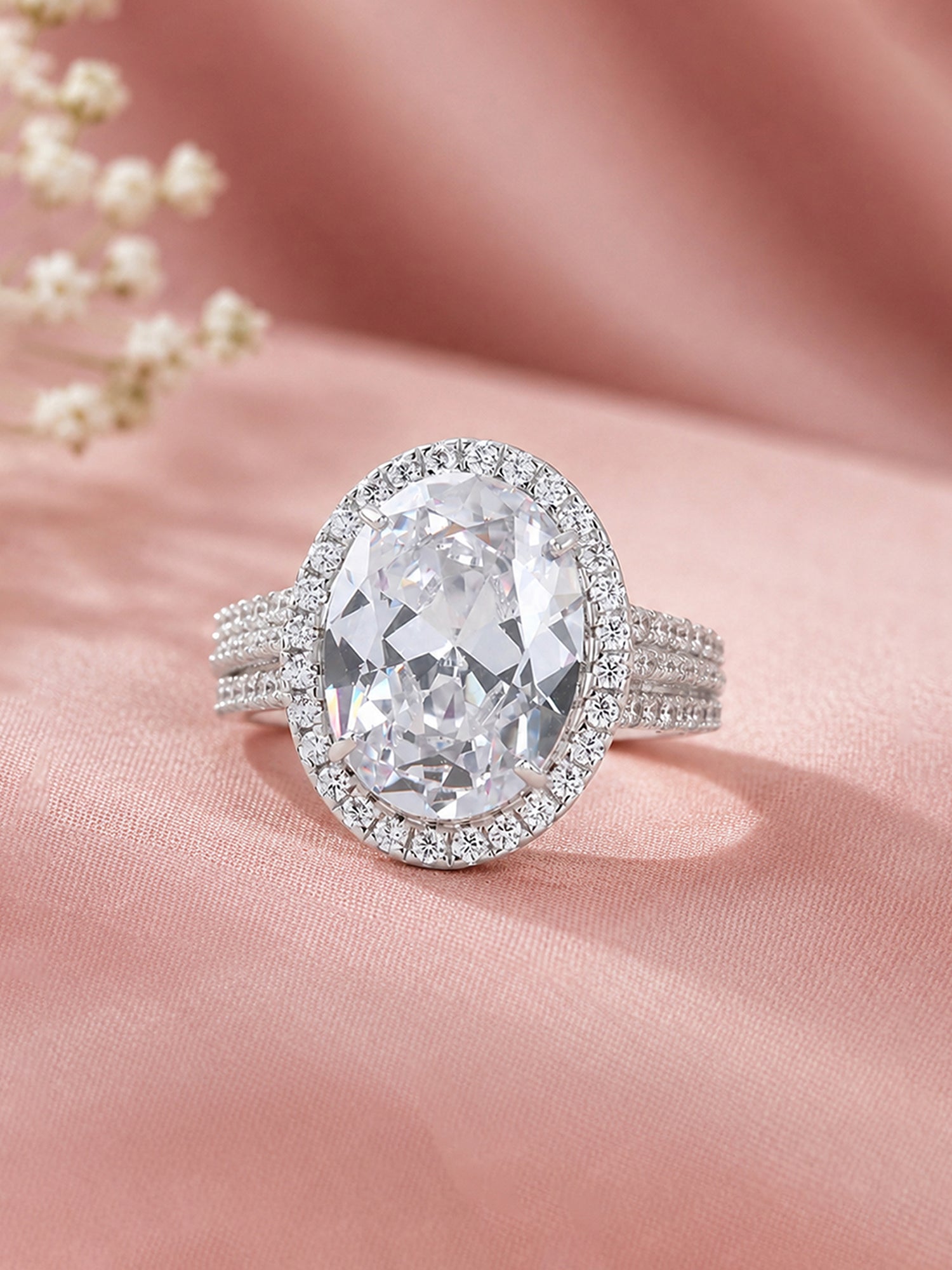 Glamm American Diamond Oval Ring In 925 Silver