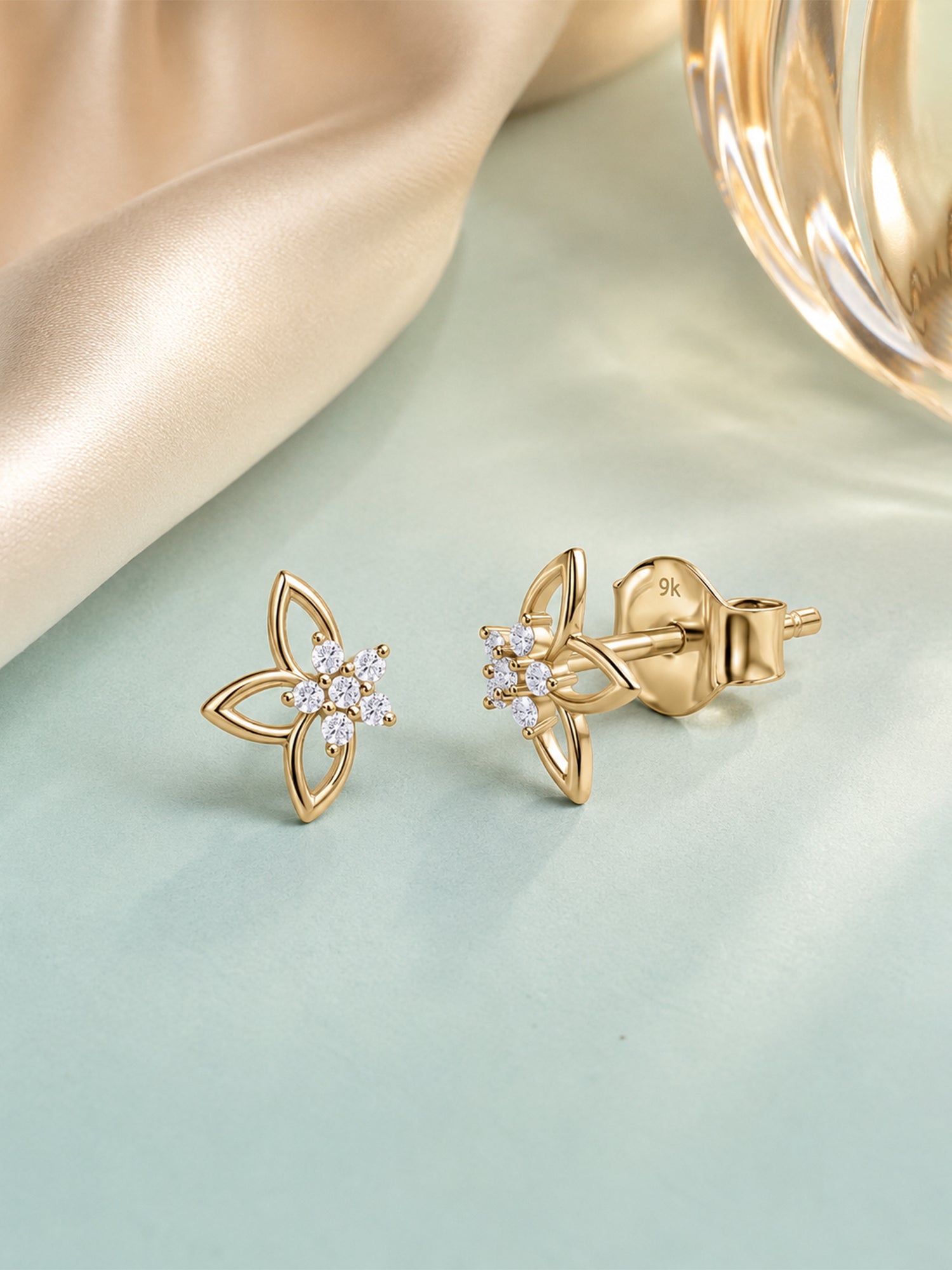 9K Yellow Gold Lab Grown Diamond Bloom Stud Earrings