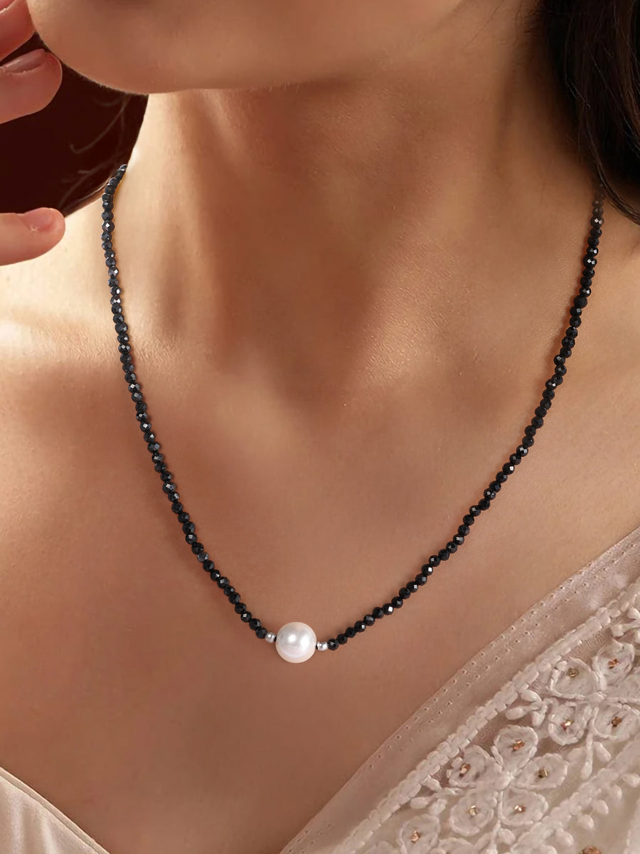 Ying & Yang Shell Pearl Black Spinel Necklace