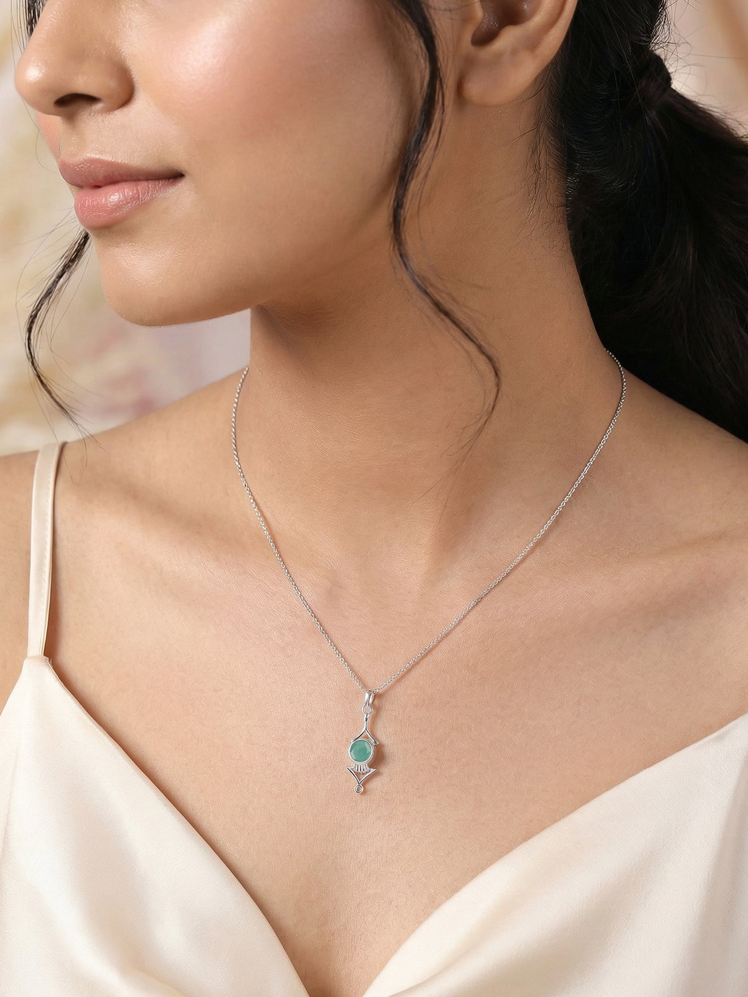 Regal Emerald Necklace in Silver