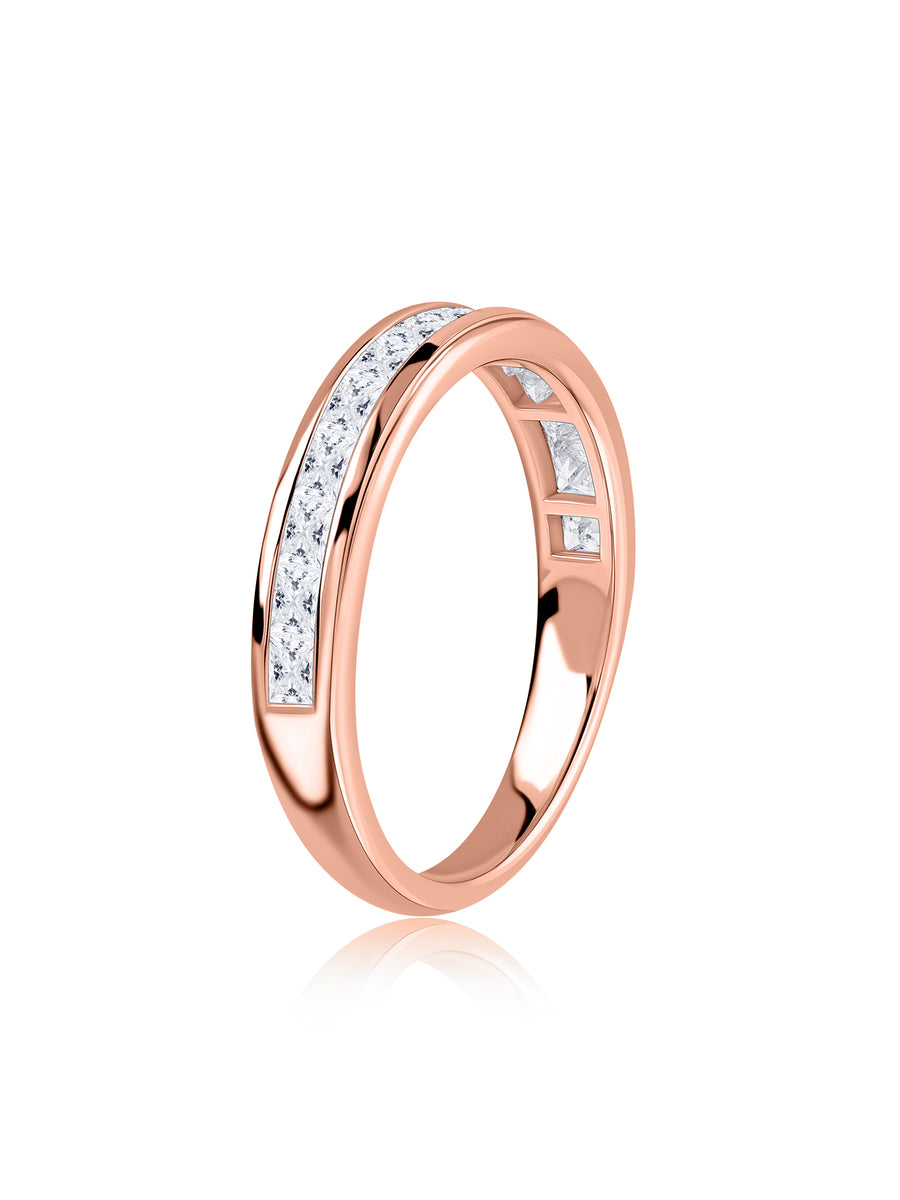 Lovely Diamond Wedding Band Ring