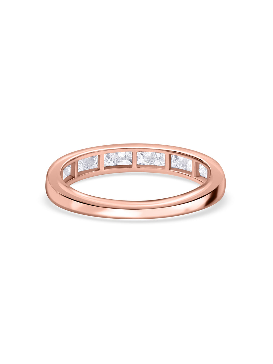 Lovely Diamond Wedding Band Ring