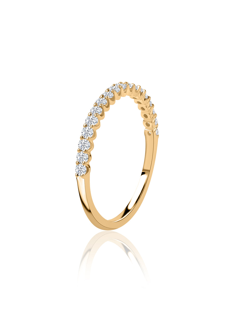 Elegant Wedding Band Ring