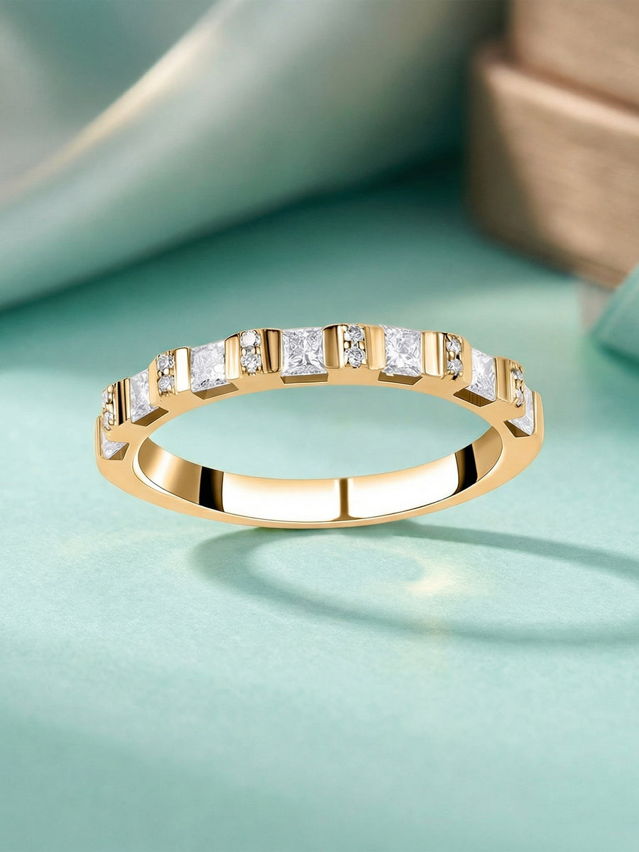 Princess & Round Diamond Bar Ring