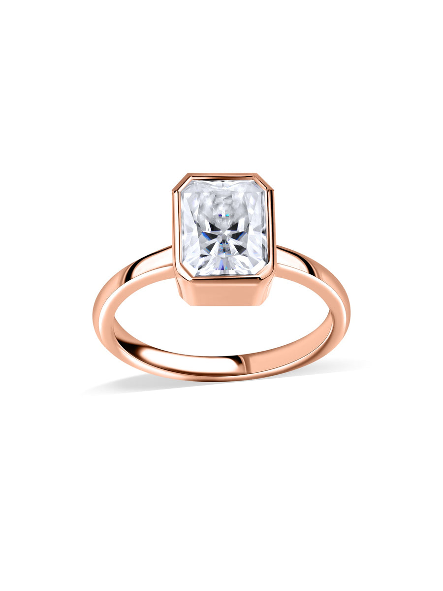 Timeless Grace Emerald-Cut Lab Grown Diamond Gold Ring