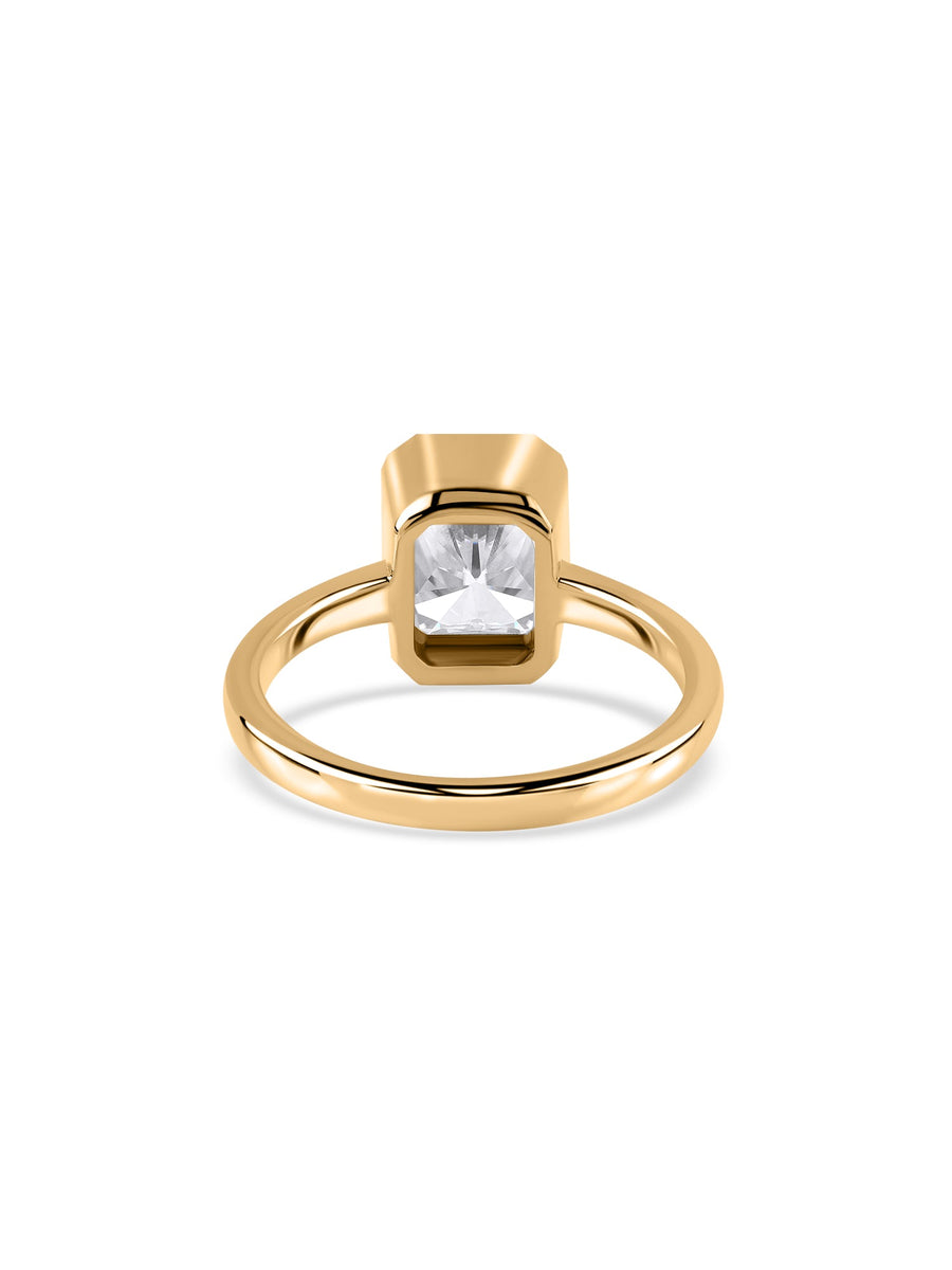 Timeless Grace Emerald-Cut Lab Grown Diamond Gold Ring