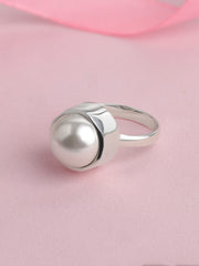 Modern Solitaire Pearl Silver Ring