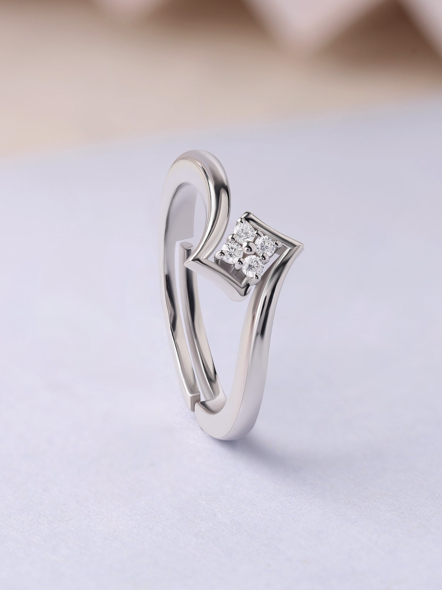 Silver American Diamond Kite Adjustable Ring - detail